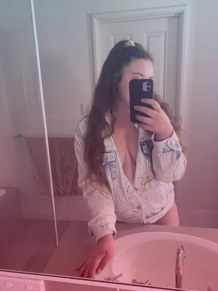 Lady Lacie avatar