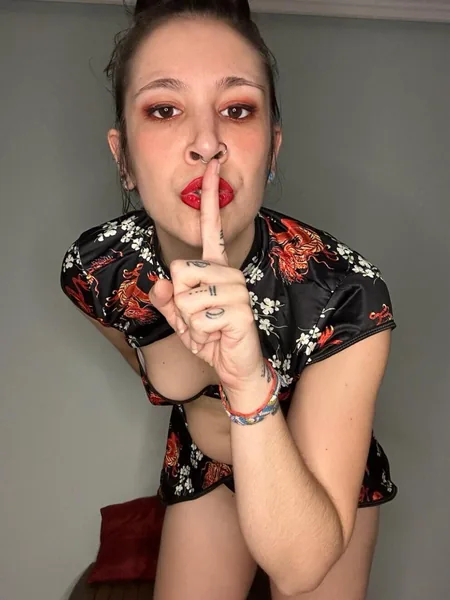 LadyMojito 👇👑 𝐘𝐎𝐔𝐑 𝐊𝐈𝐍𝐊𝐘 𝐐𝐔𝐄𝐄𝐍 👑👇