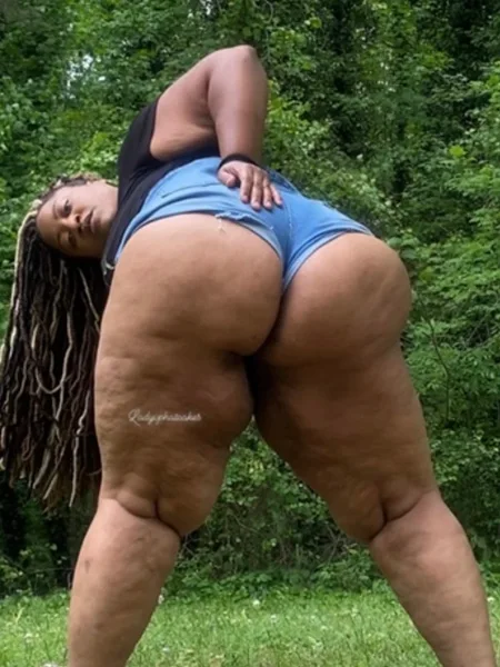 LADYVPHATCAKES