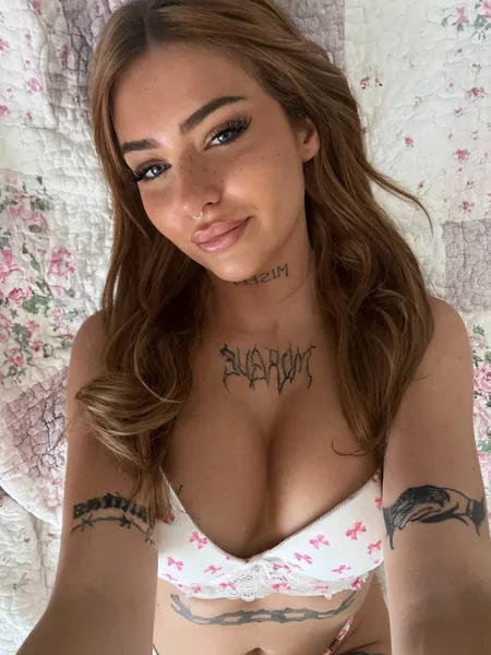 Laura💖