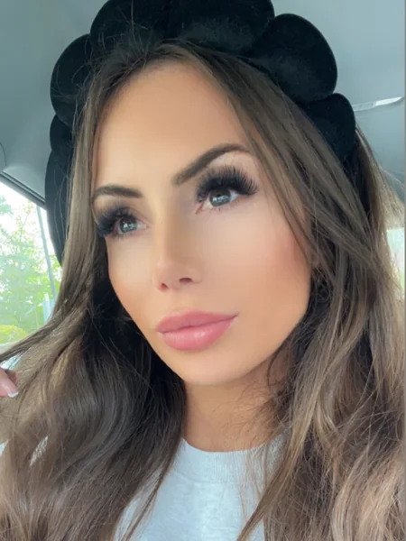 Laura Hollyman