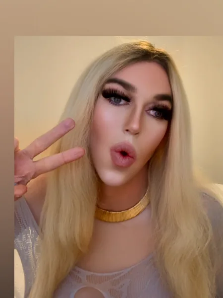 Leah Doll
