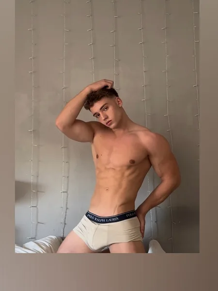 Leo Lopez