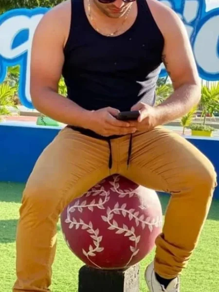 Leo Grande
