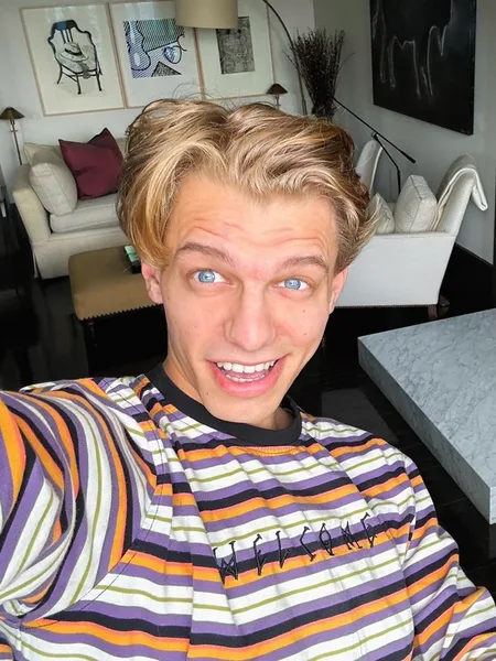 Leo Louis