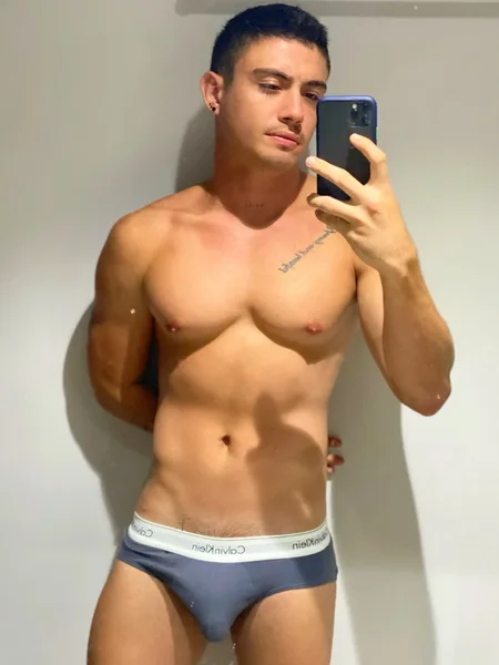 Leoo carvajal
