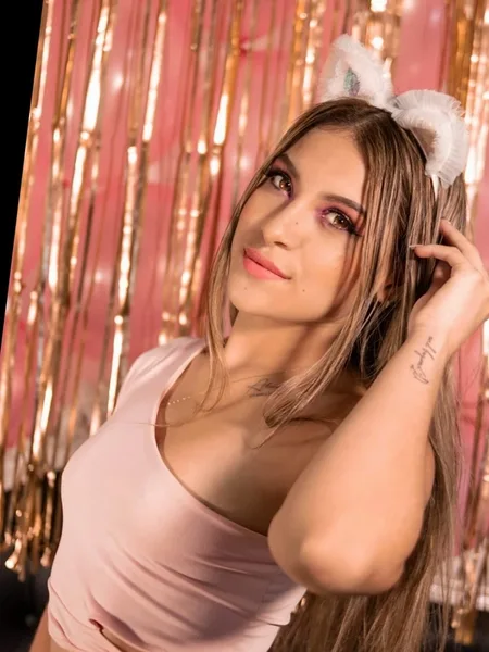 Lesly Linsay