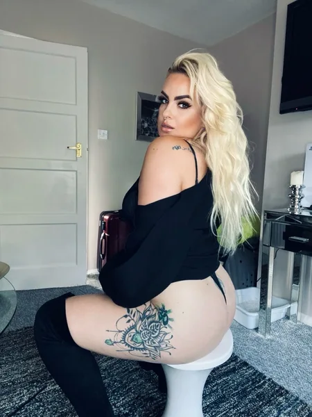 ❤️‍🔥 𝐋𝐄𝐒𝐁𝐈𝐀𝐍 𝐑𝐄𝐀𝐋𝐍𝐄𝐒𝐒 | Dolce Devine 😈