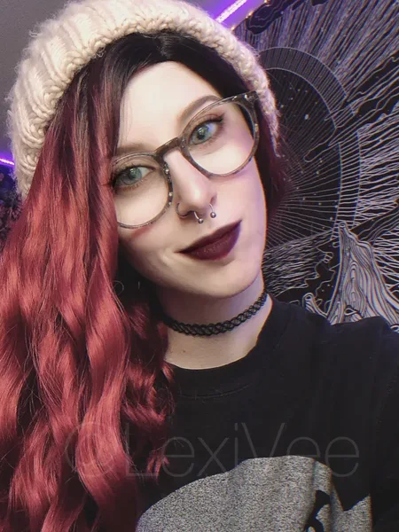 LEXI VEE 🌸