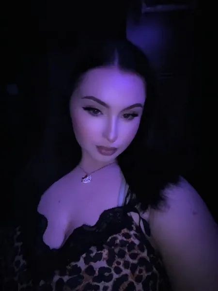 Bratty Bimbo