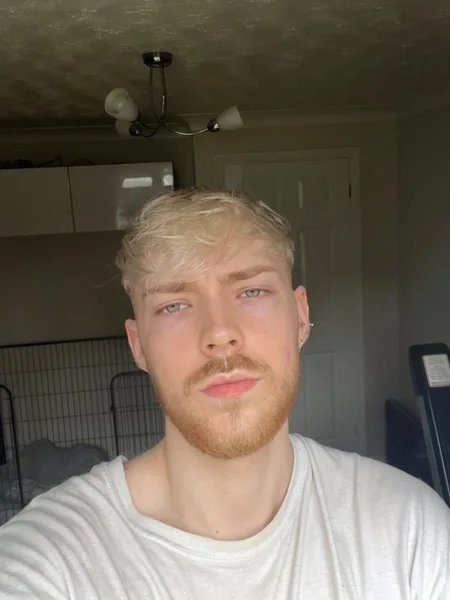 Liam Austin (FREE ACCOUNT)