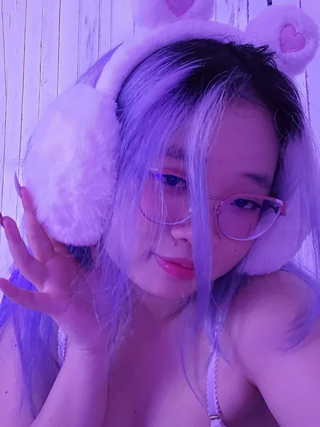 Lilac Q