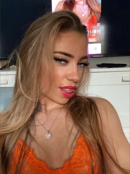 Mia
