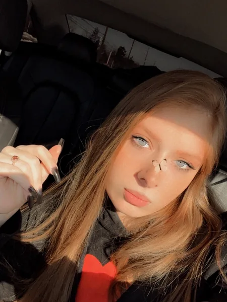 LilRedKinkQueen