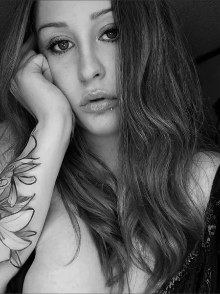 Lily E