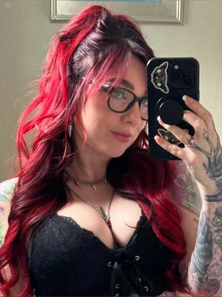 Lizzi Blake [Free]
