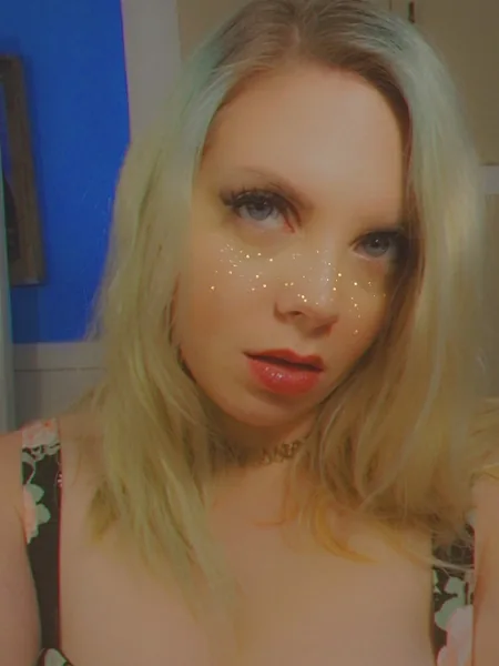 Lizzie Storm