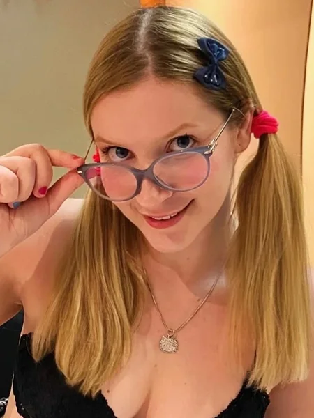 Lizzy Sweet