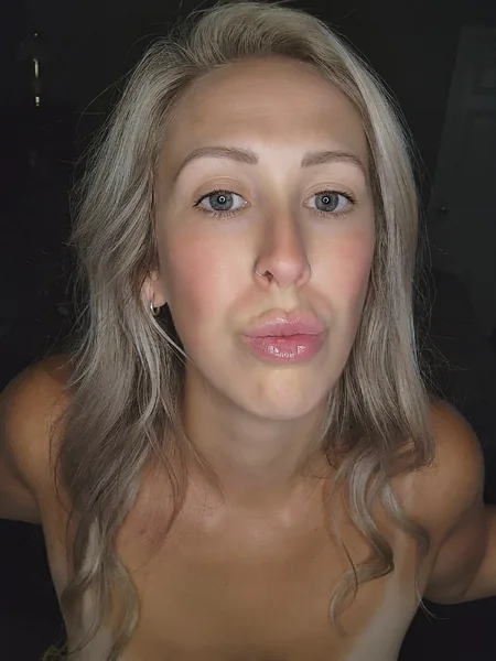 Lizzy Love