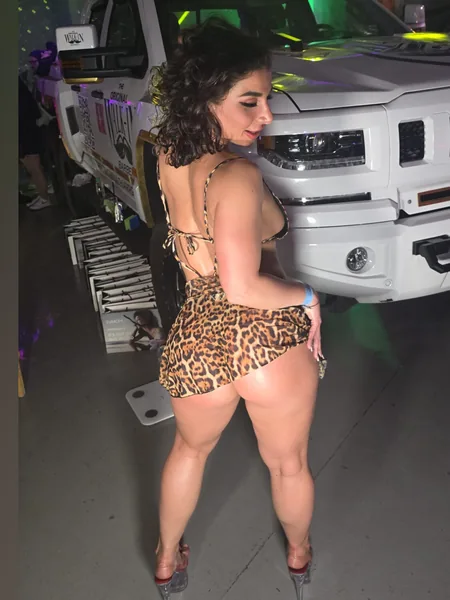 Lola Danger