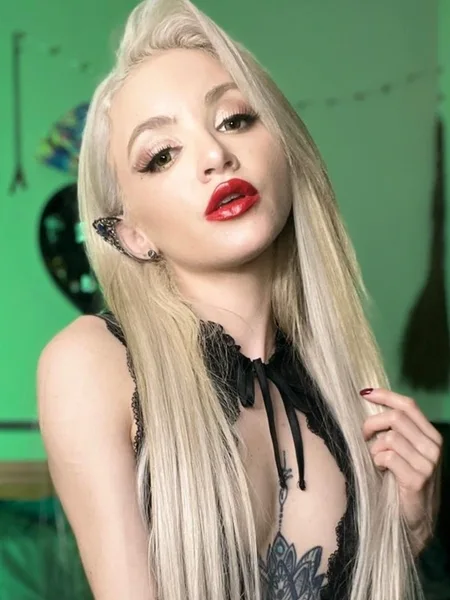 Lola Fae