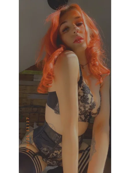 lolagreyuk_