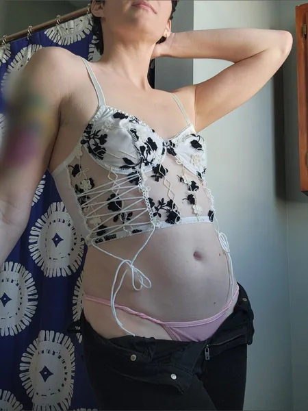 Lola Loveless