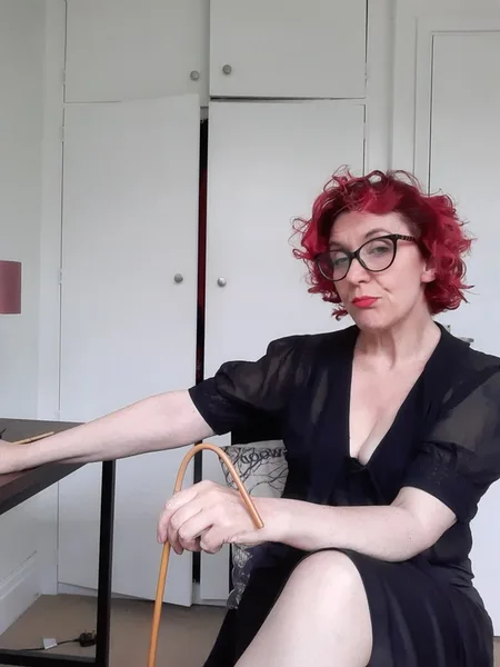 Mistress Lola Von J