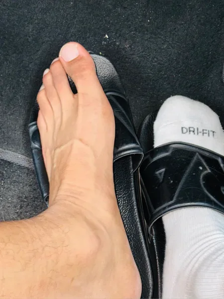 Longprettyfeet
