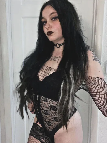 Becca Sixx 🦇