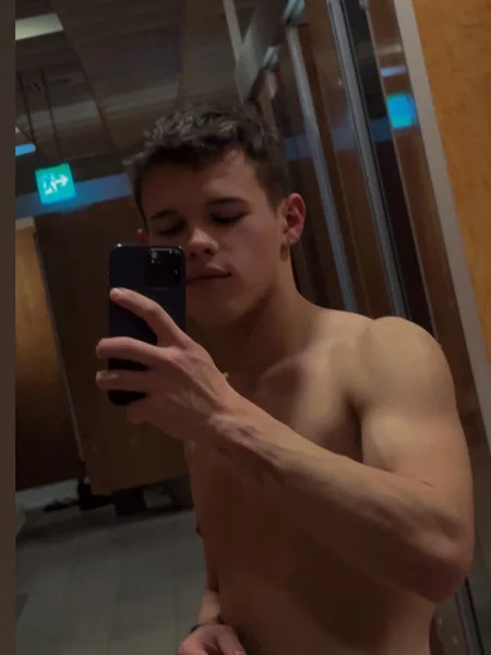 lukas_twink