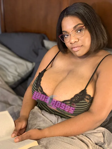 Luna Roses