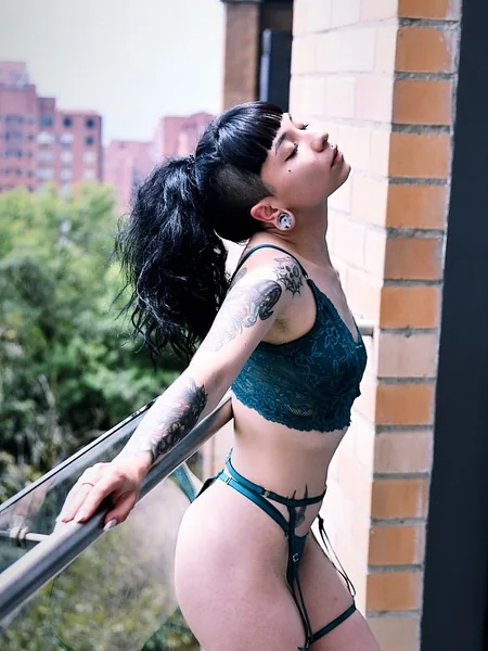 María