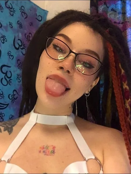 Your Slиttу Secretary Margo