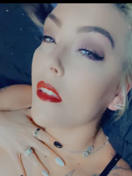 Raven Ray 🖤 avatar