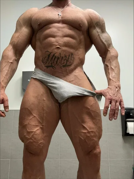 Max G