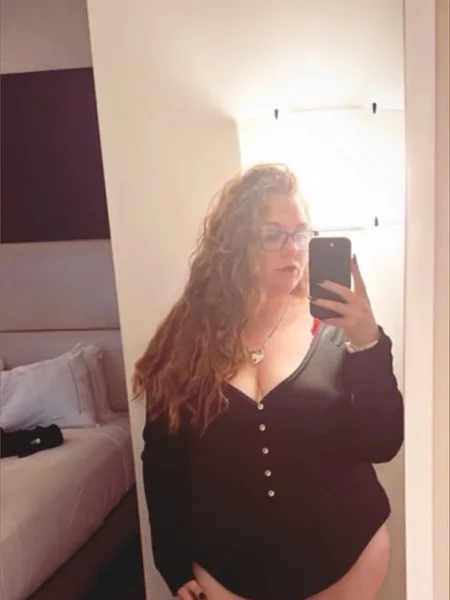 Meggg😊😋🥰🍑🍒💦
