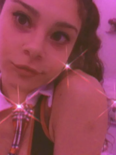 Melani Peaches