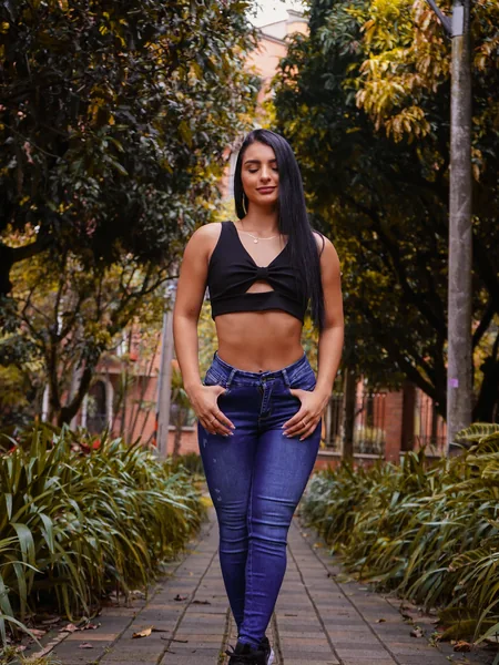 Melanyrosse