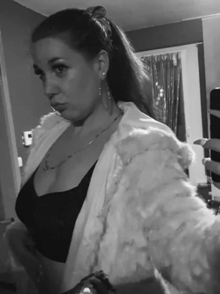 Curvy Melli