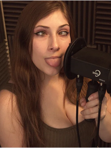 Mia ASMR