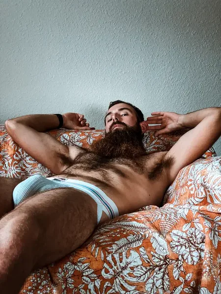 BeardedMan🔝🐻🌈