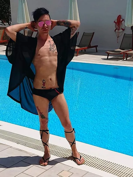 Mikael Saint