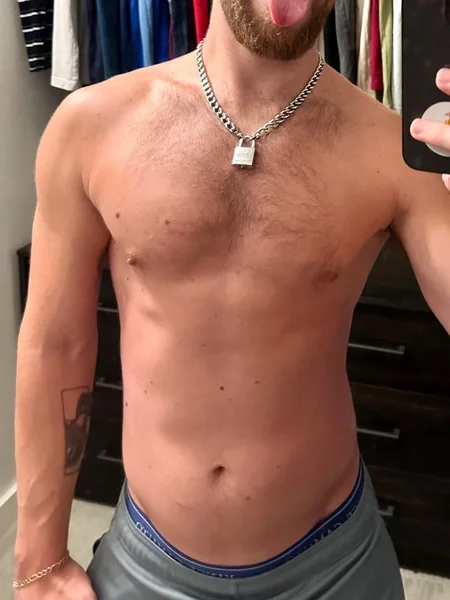 Boy🧎🏻‍♂️🦴