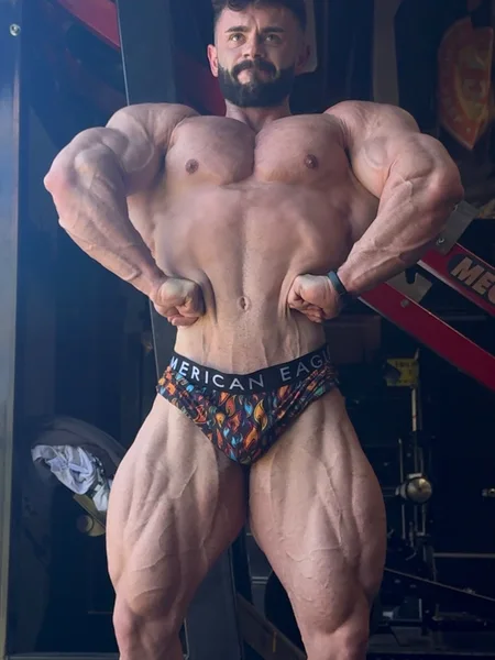 Mike Oxlong