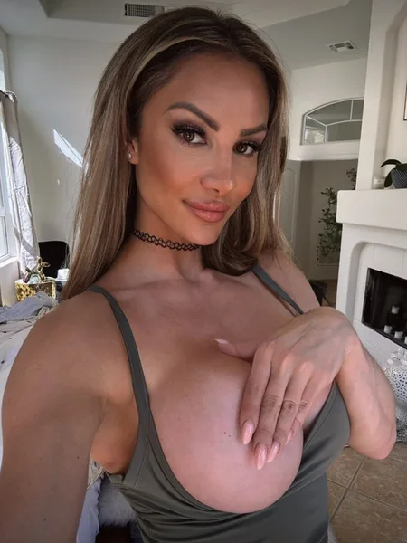 Swedish Bella