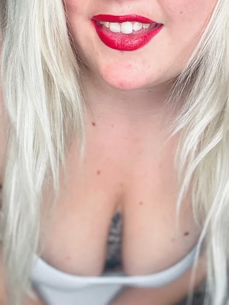 Miss Curvy Tattooed 🇬🇧