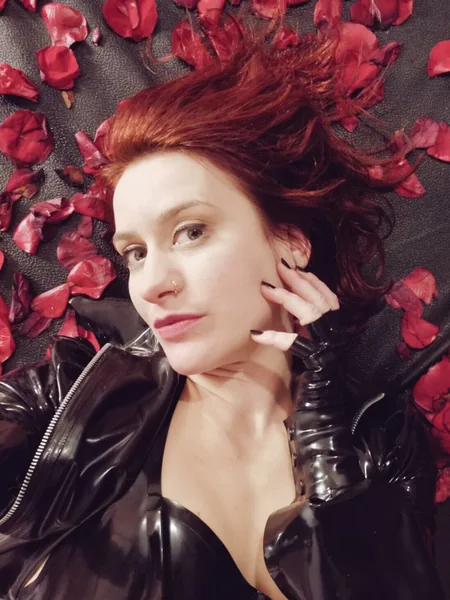 Miss Flora FREE ACCOUNT