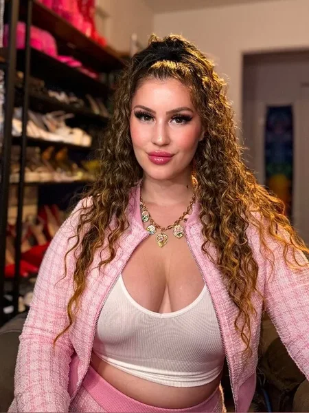 Laurie ⭐️Po🍆nStar⭐️ avatar
