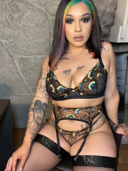 Mona Monroe